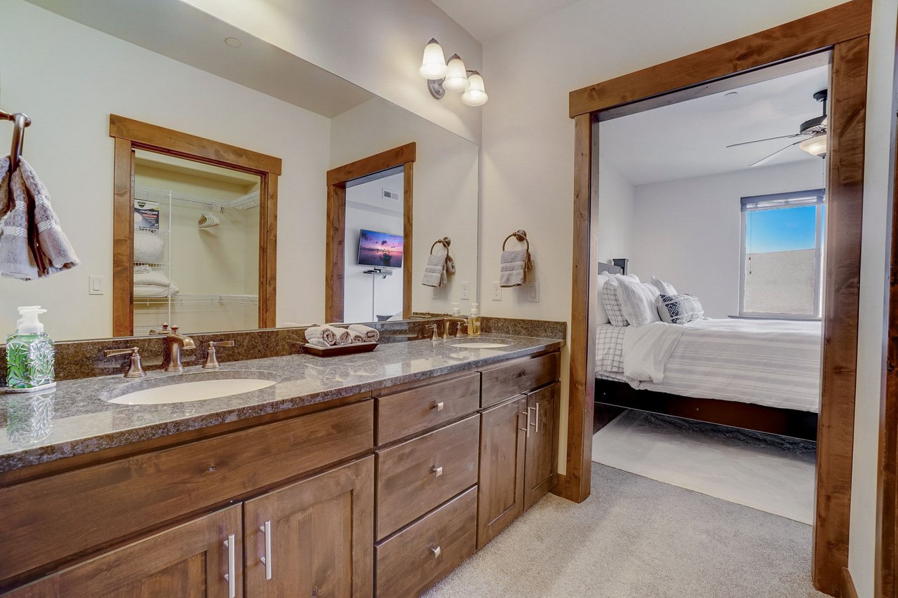 1291 W Black Rock Trail #H