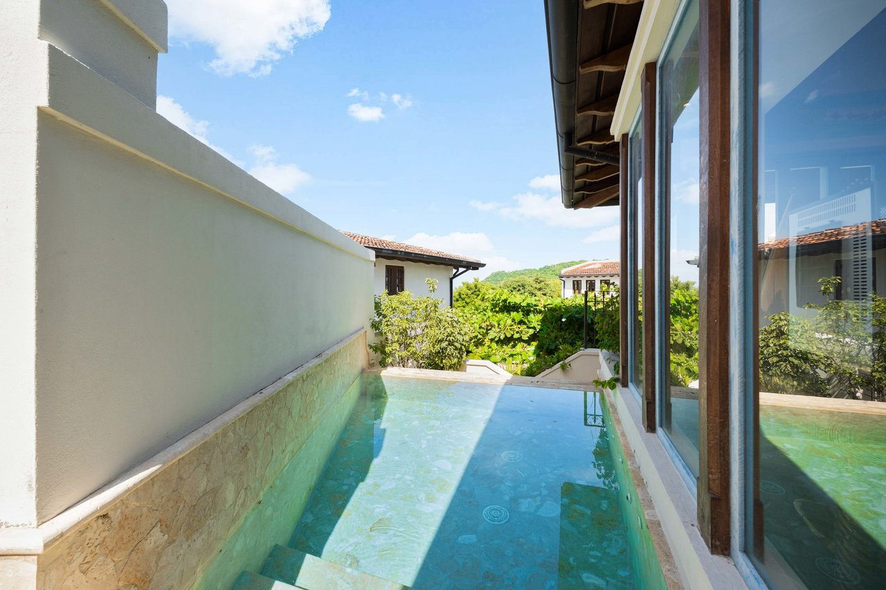 Refined Beach Colonial Residence, Flamingo, Guanacaste