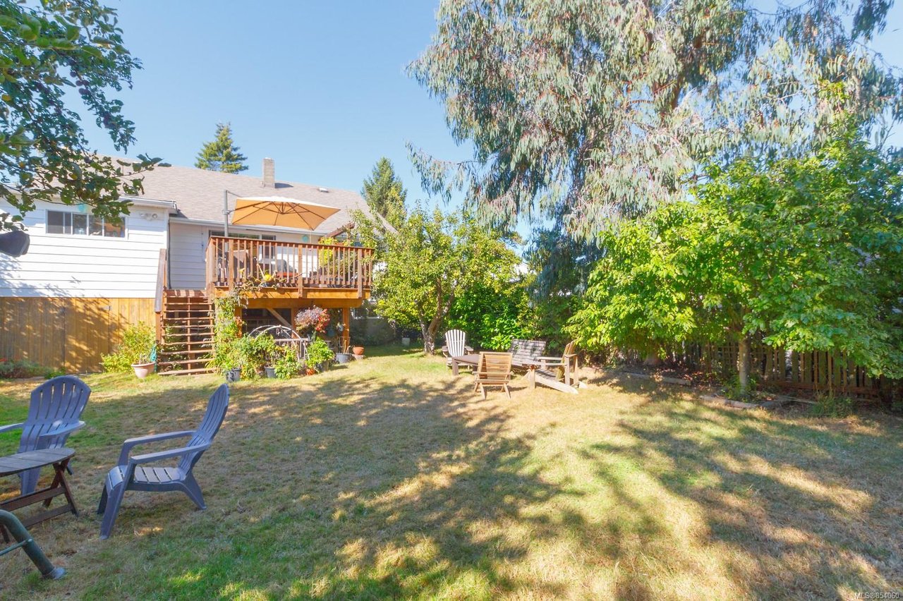 1937 Carrick St