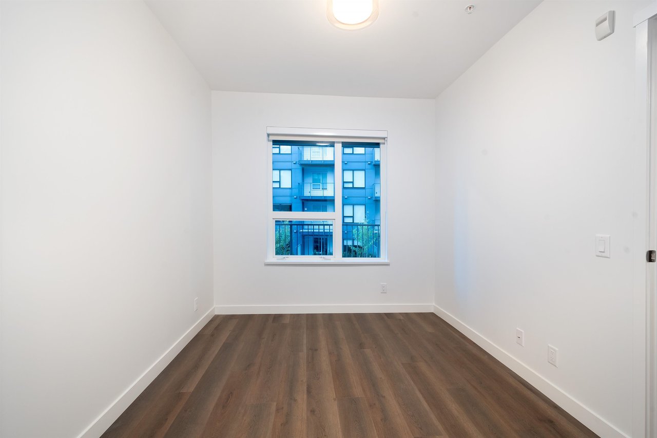 216-645 Como Lake Avenue, Coquitlam