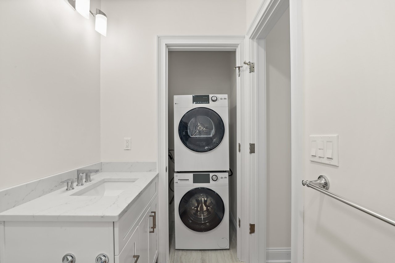 225 Katonah Avenue Unit: 3