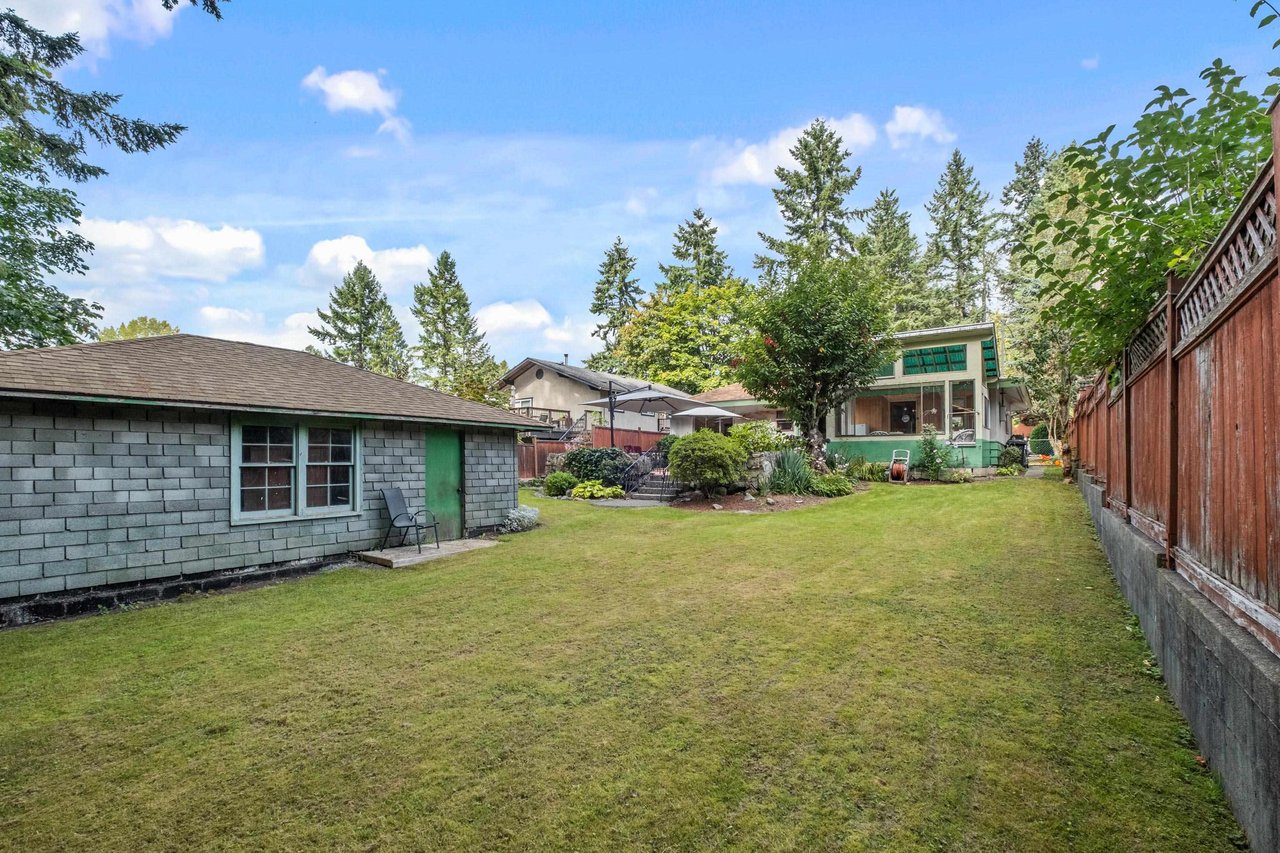 2239 Windridge Dr