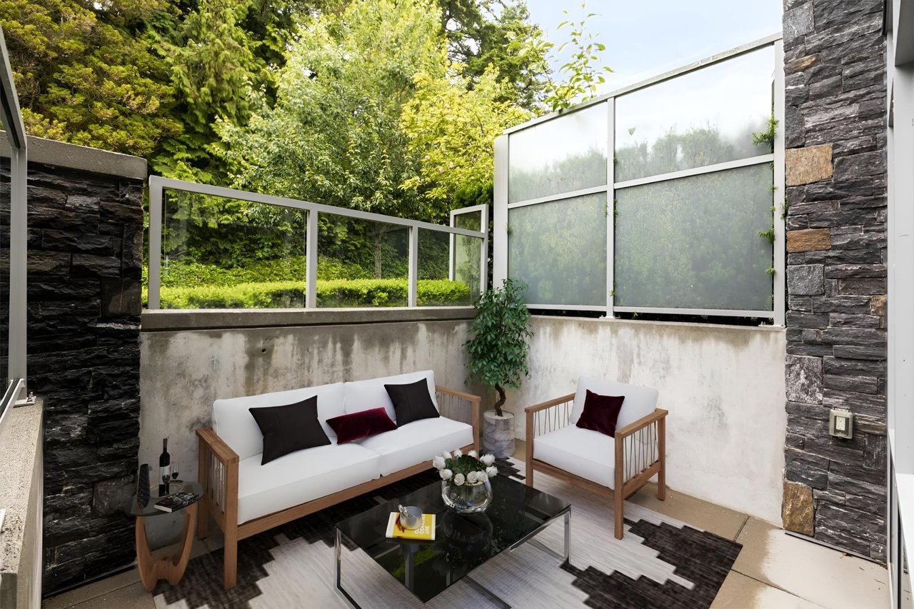 774 Arthur Erickson Pl