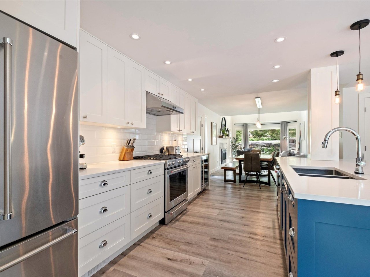 8309 Valley Dr