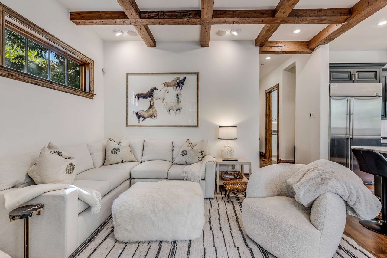 Fabulous Luxurious 5 Bedroom Home in Snowmass