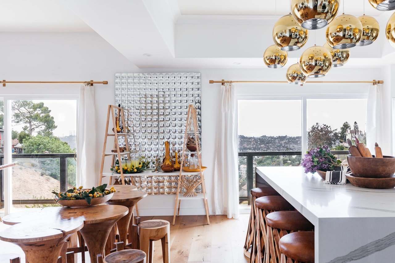 Stunning Modern View Home perched at the top of Glassell Park