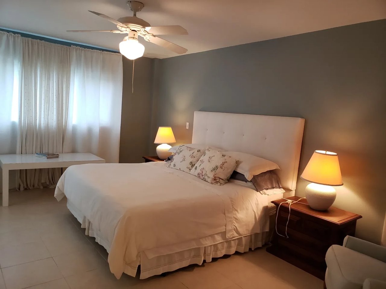 Spacious 2 bed Conchrest Condo