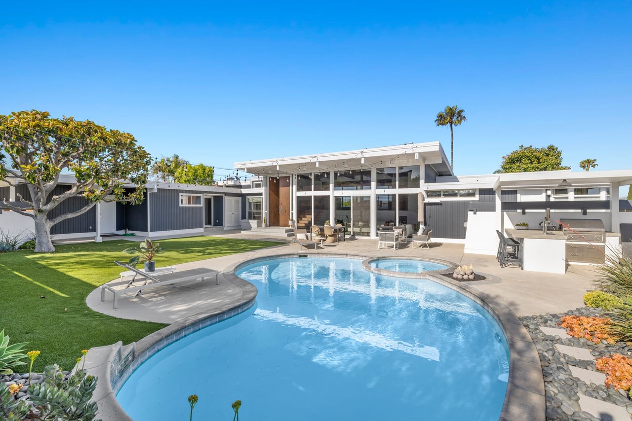 1600 Galaxy Drive