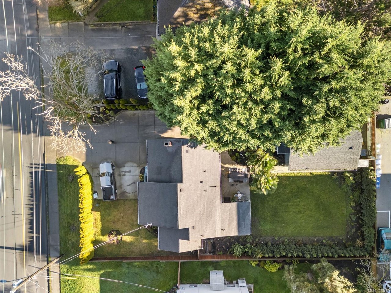 1123 Reynolds Rd, Saanich