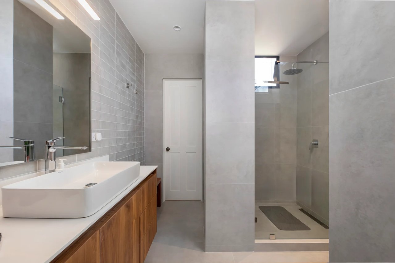 Luxury City Condo With Park View, Sabana and Rohrmoser, San Jose
