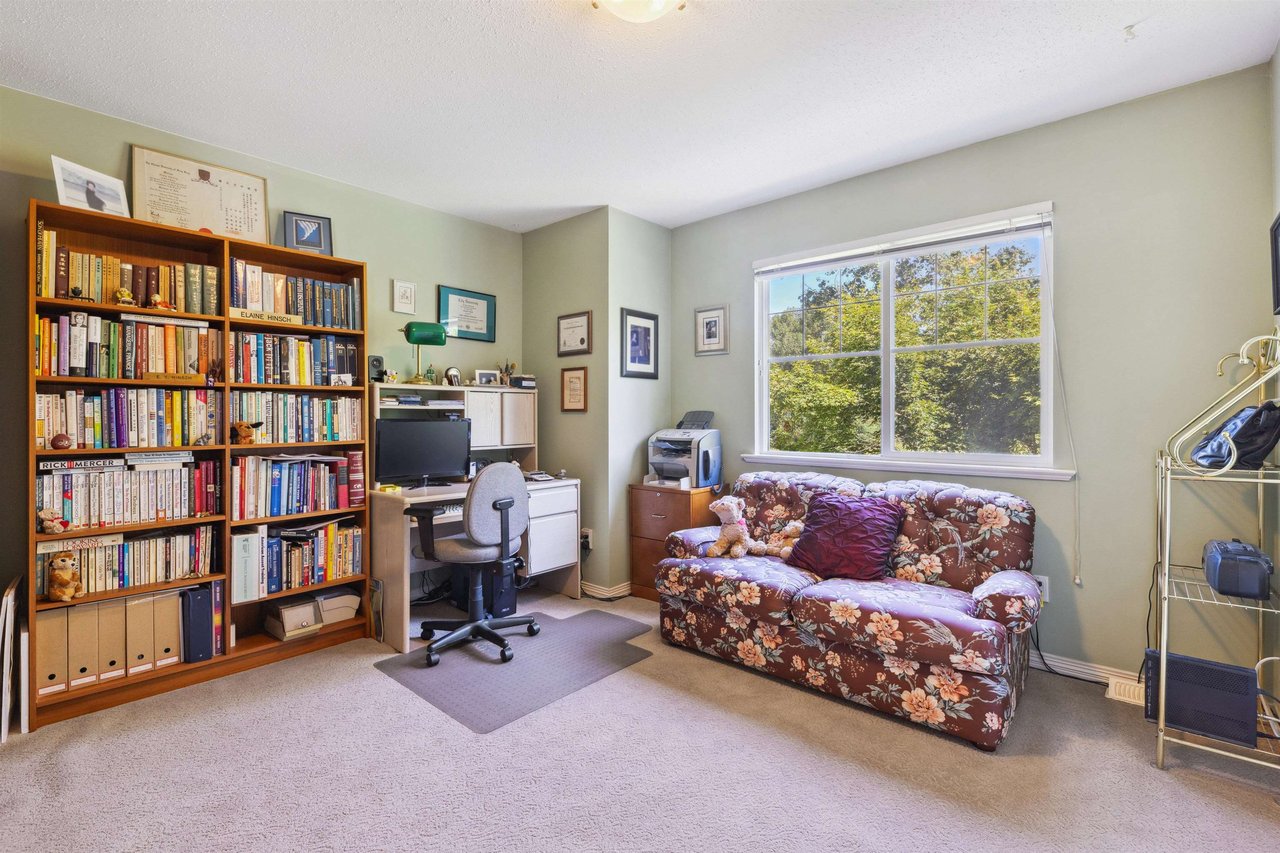 49-17097 64 Avenue, Surrey