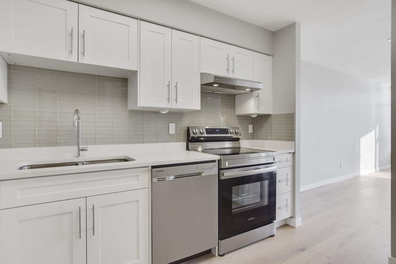 1009-1327 E Keith Rd