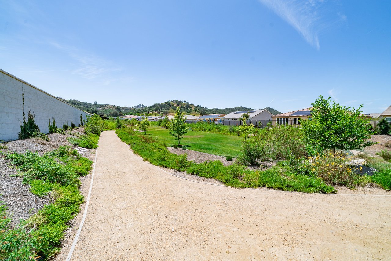 Welcome To 27712 Evergreen Way in Valley Center, CA