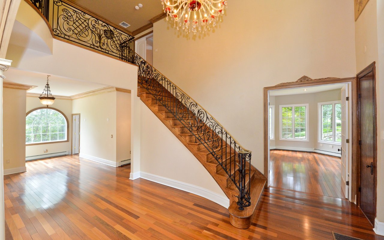 68 Hillcrest Drive