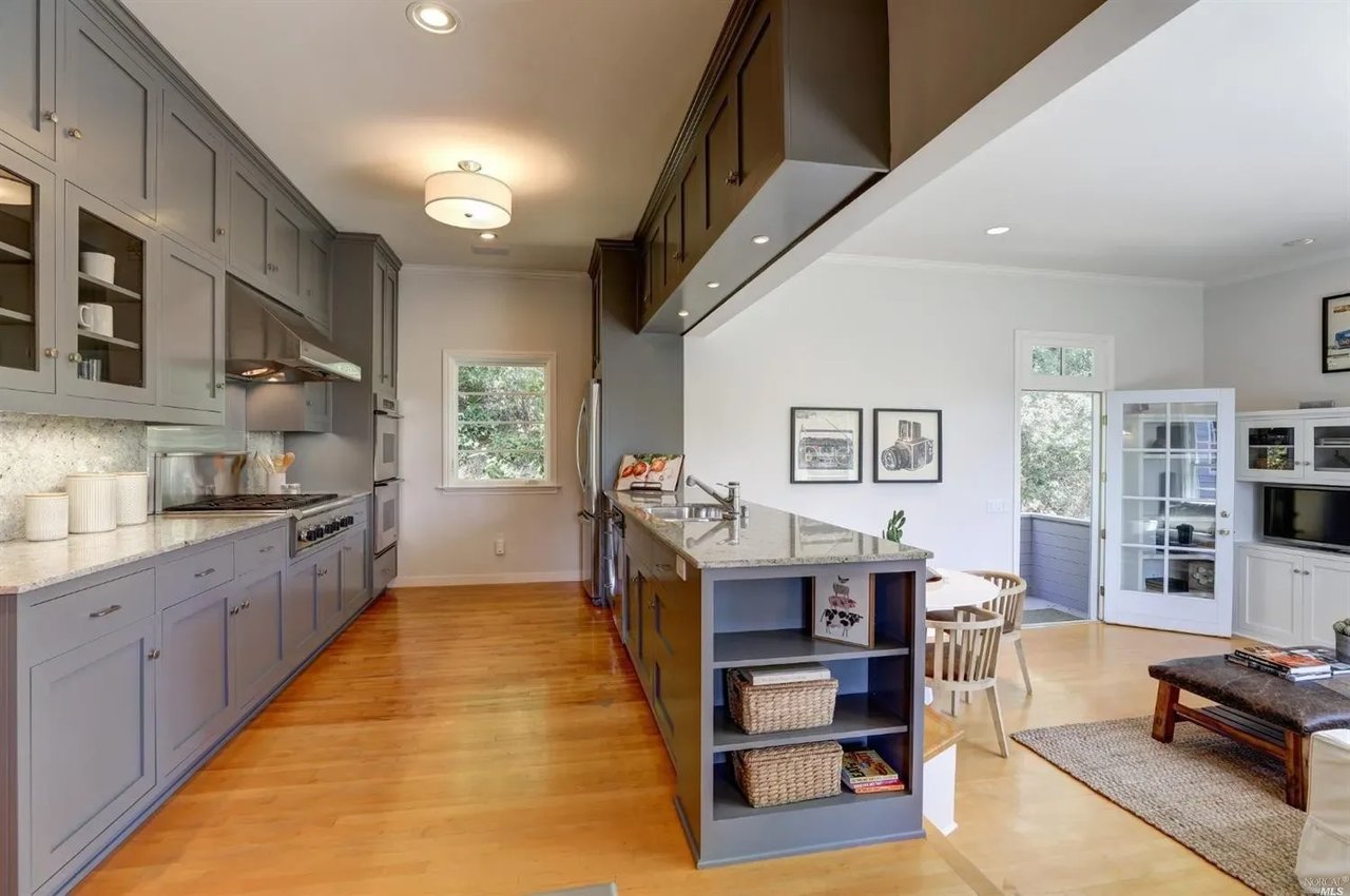 116 Winding Way