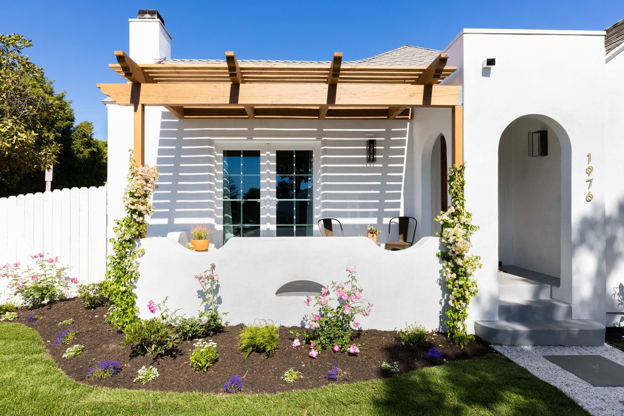 An updated California Bungalow compound in  Los Feliz