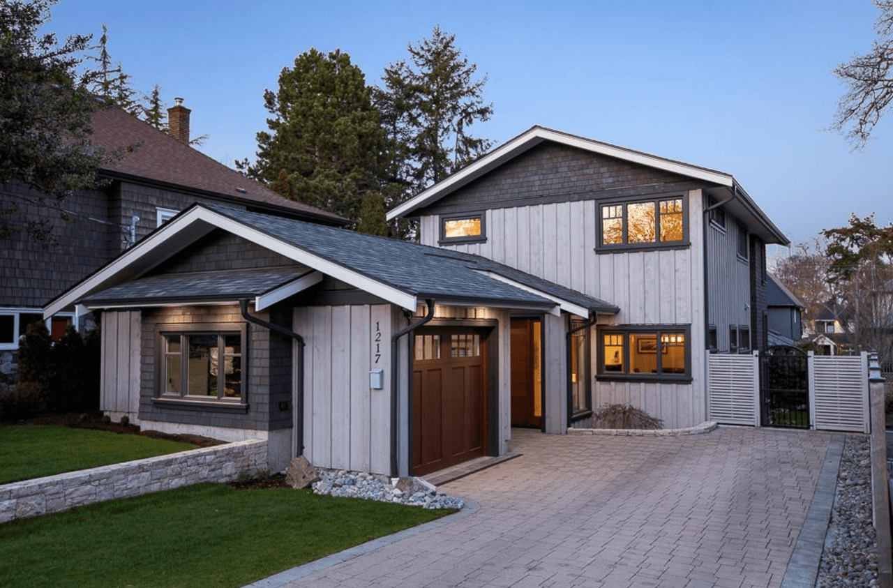 1217 Hewlett Pl 