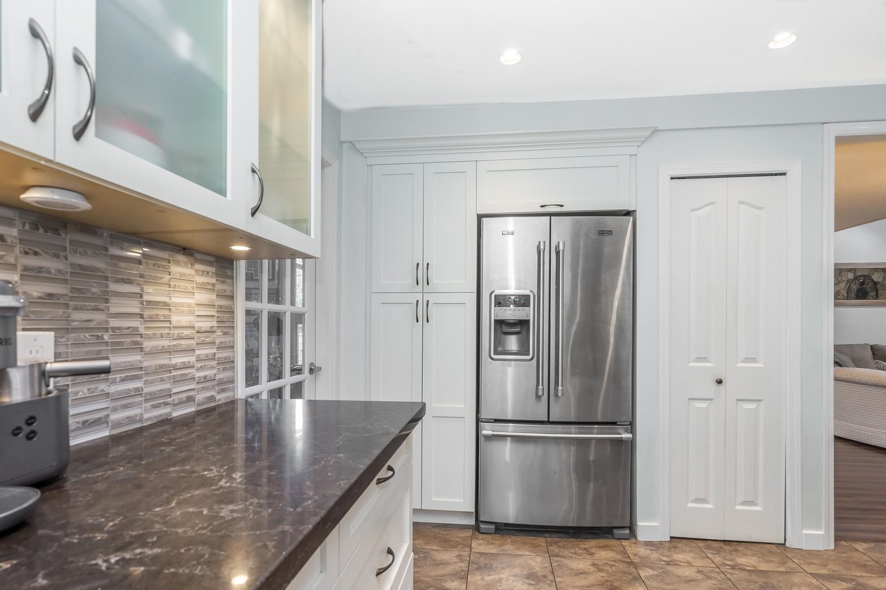 11044 Southridge Rd