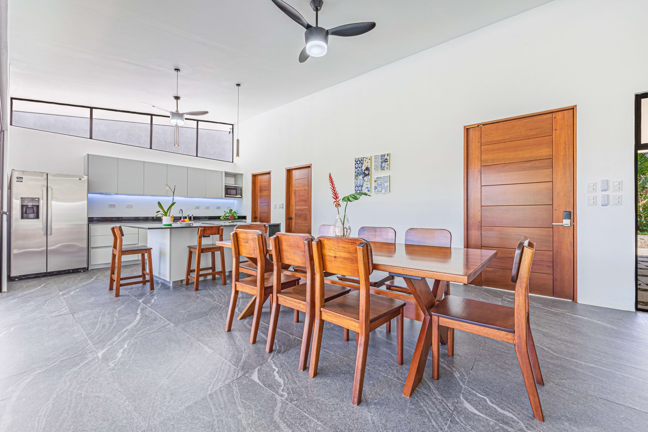 Stylish 3 bed, 3 bath Brand New  Villa in Uvita. 