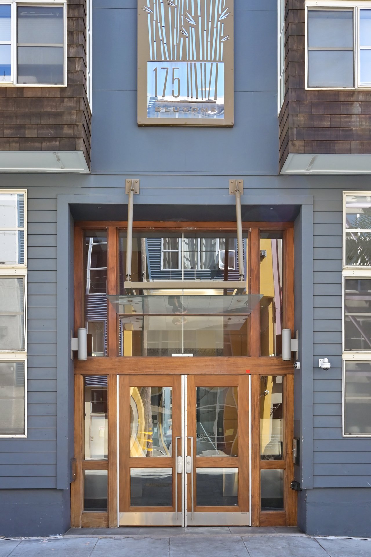 Stylish Loft Living on Coveted SOMA Street