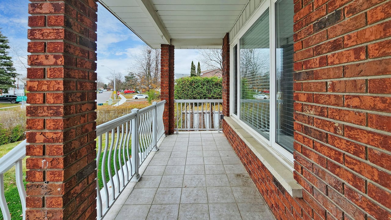 36 Jayfield Rd - Upper Unit 