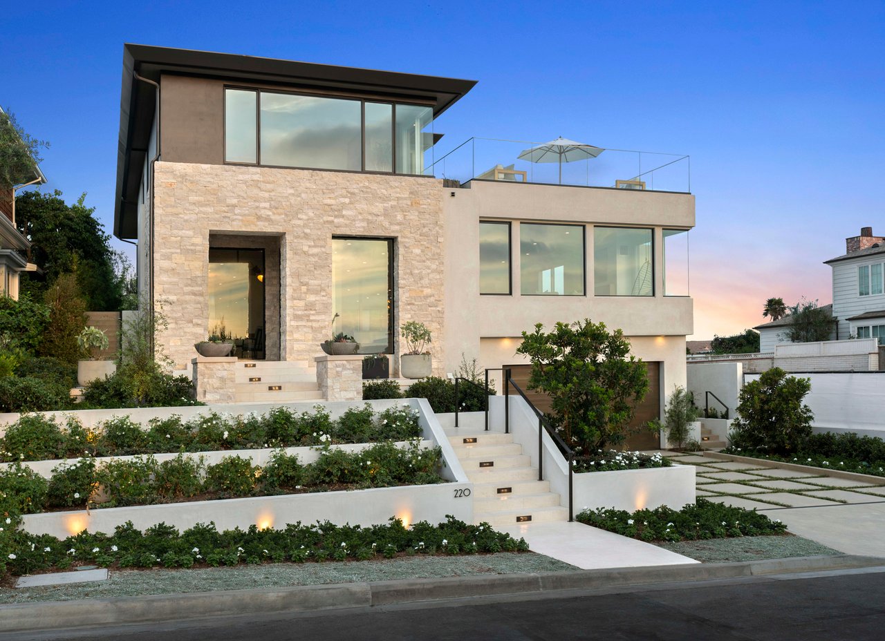 220 Evening Canyon