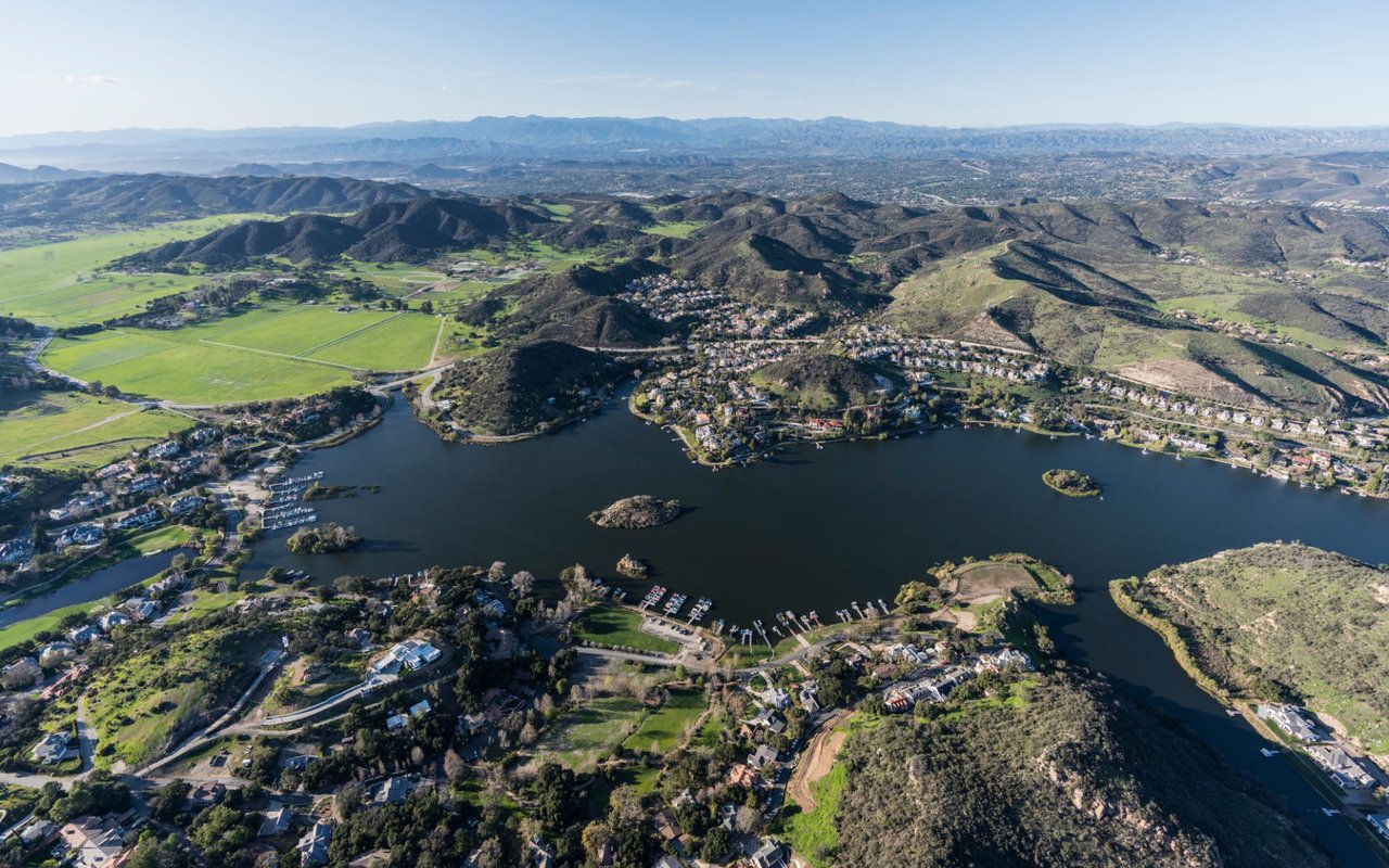 LAKE SHERWOOD