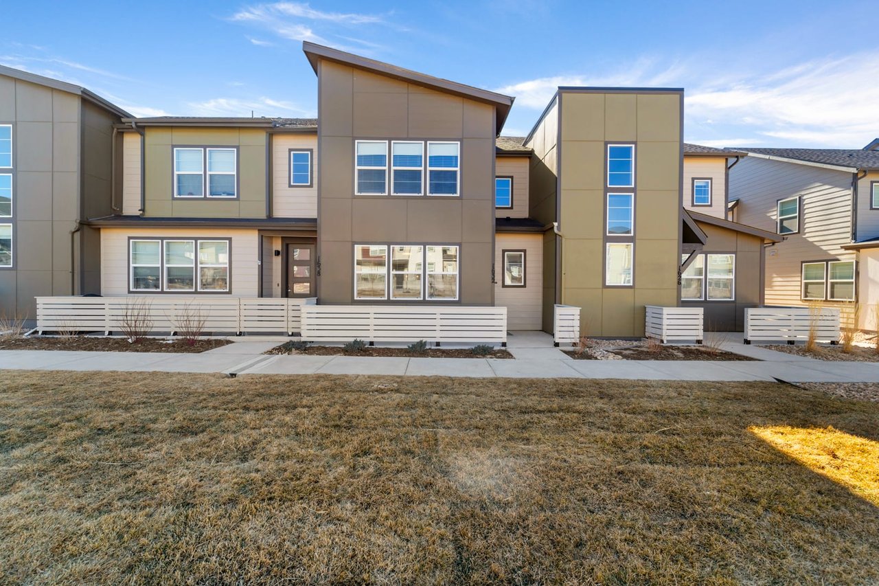 1632 Rose Quartz Heights