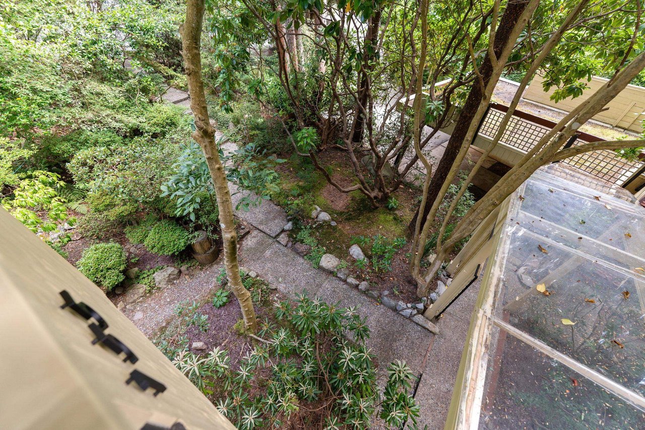 155 Highview Pl
