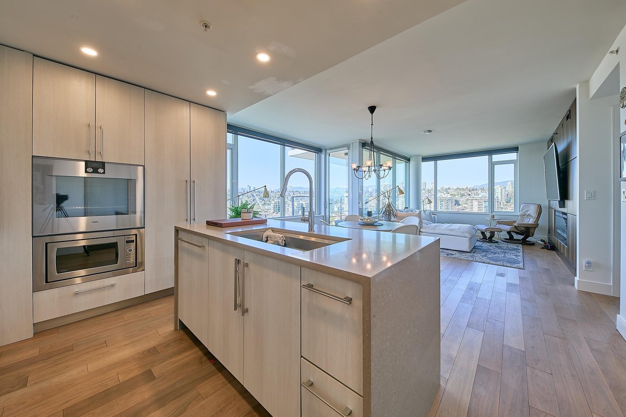 1804-210 Salter Street, New Westminster