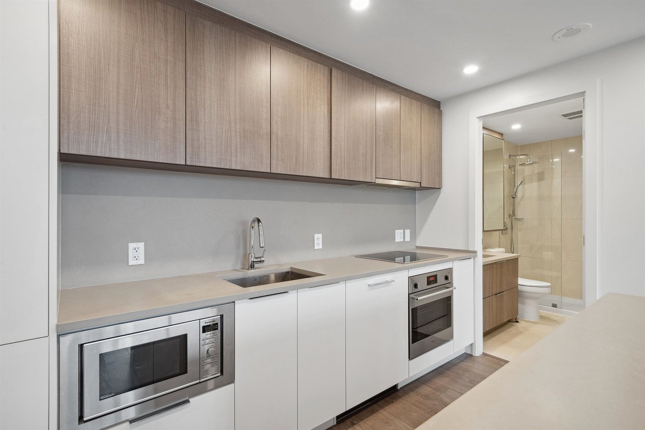 202-13318 104 Ave