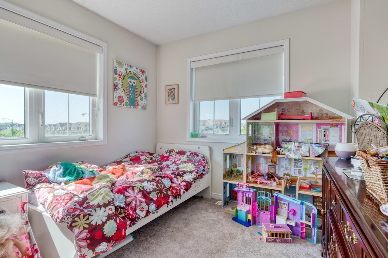 144 Maclachlan Ave