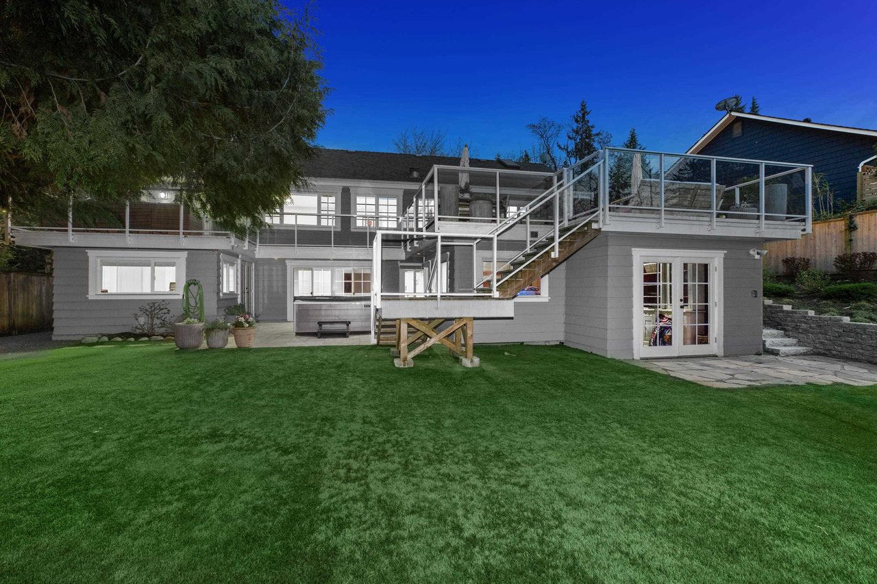 5727 Bluebell Dr