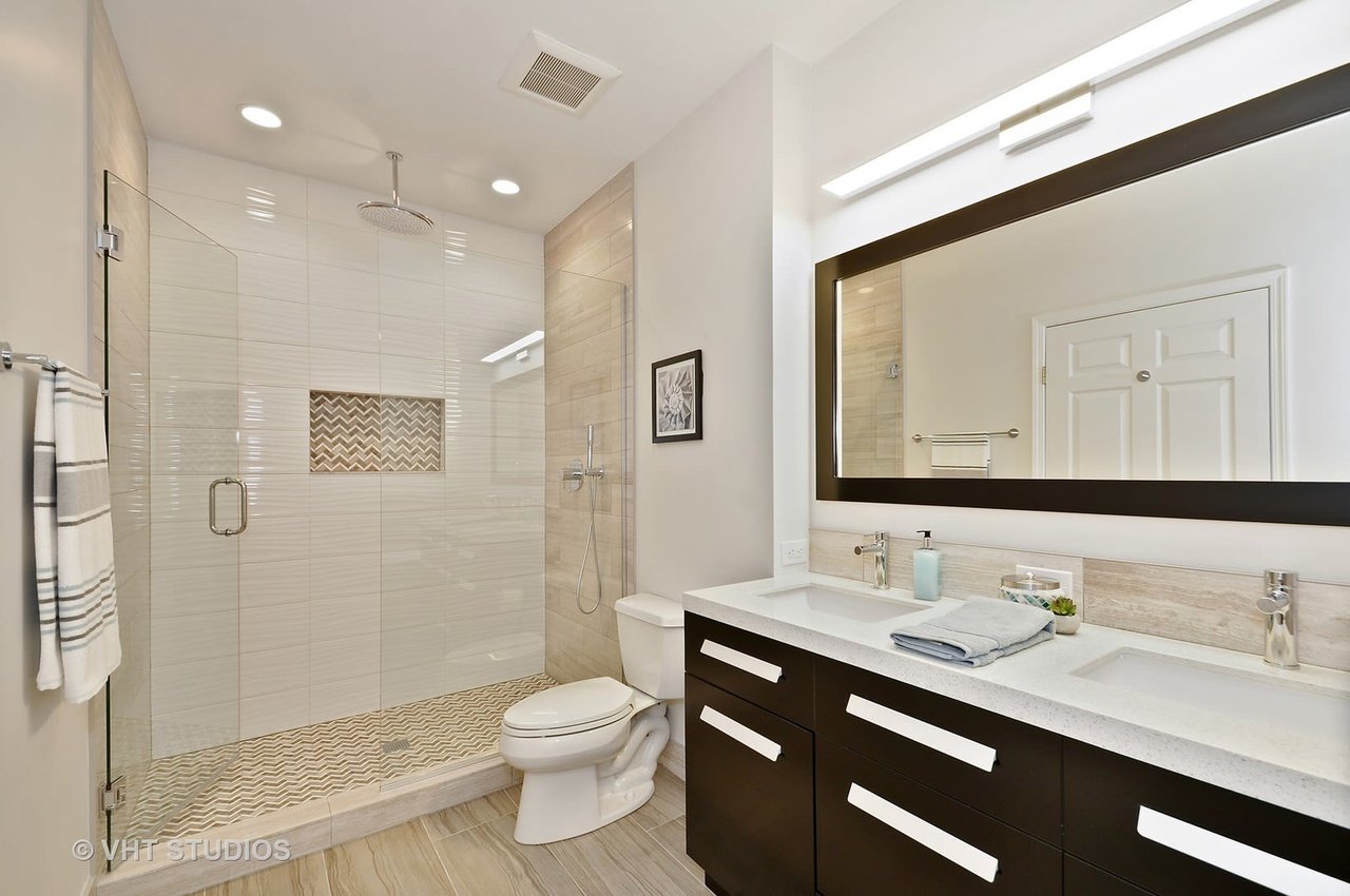 816 W Hubbard St (No. 5)
