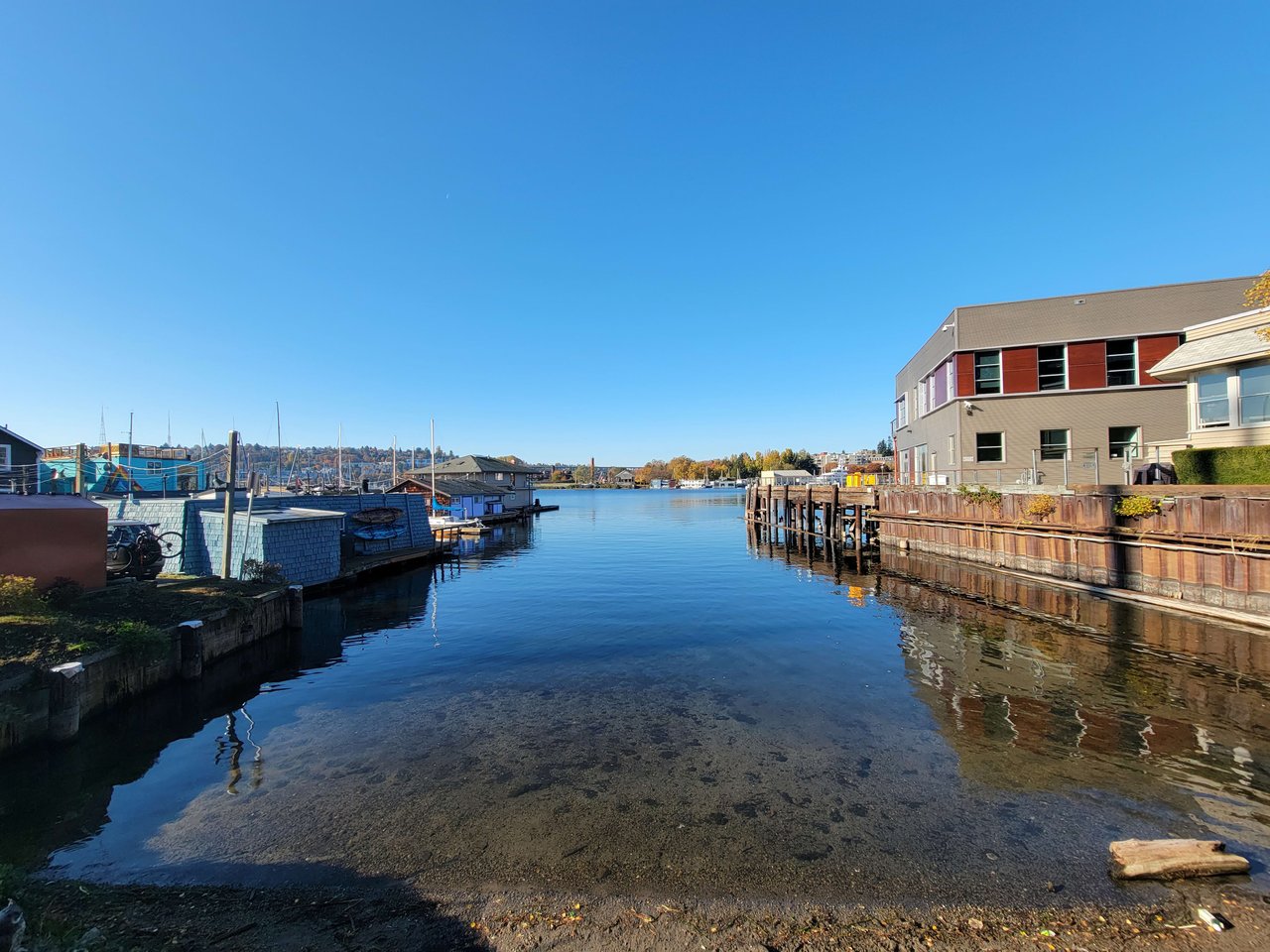 Exploring the Vibrant History and Real Estate Dynamics of Eastlake, Seattle