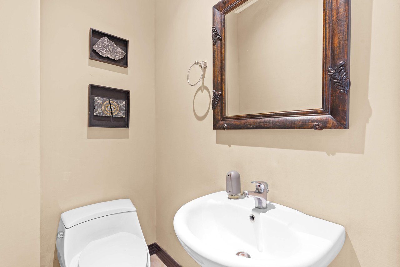 Maison Blanche | Exquisite condo in the exclusive gated community of Altos de Flamingo