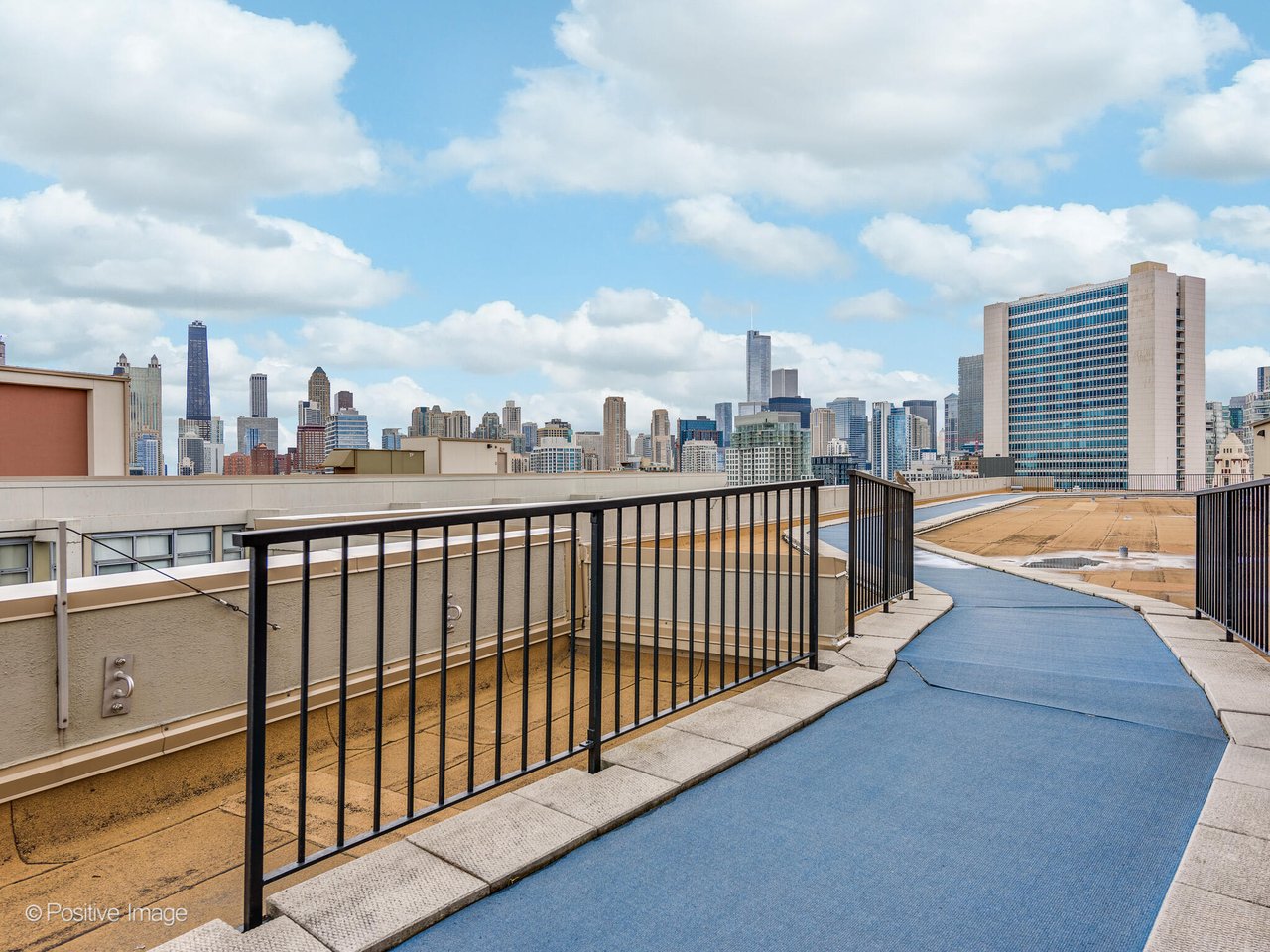 900 N Kingsbury St Unit 716