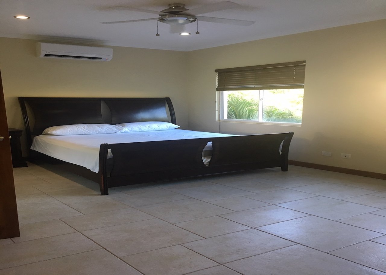 Turnkey Furnished Pool Townhome, Jaco, Puntarenas