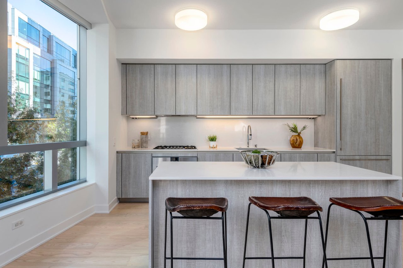 318 Main Street Unit: 2E