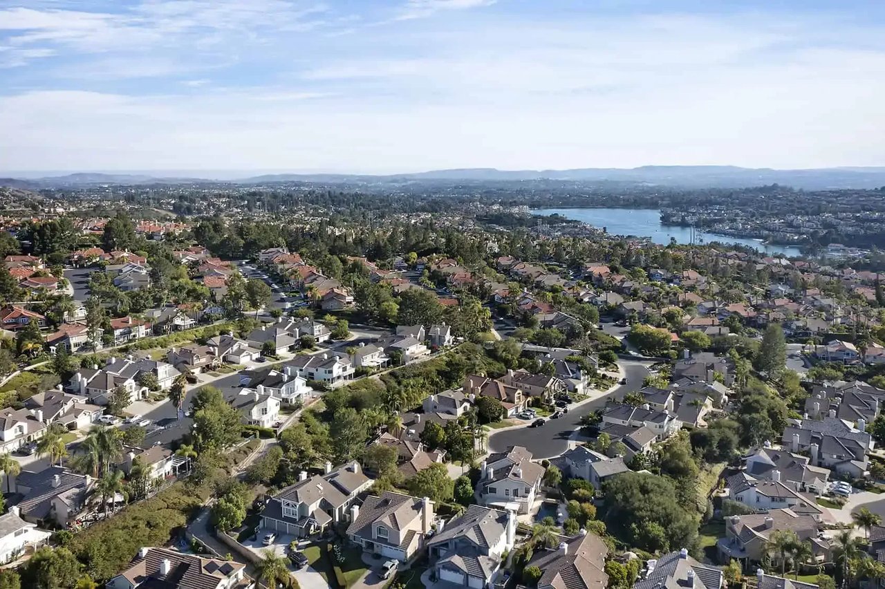 Top 10 Home Buying and Selling Tips from Natalie Boyle