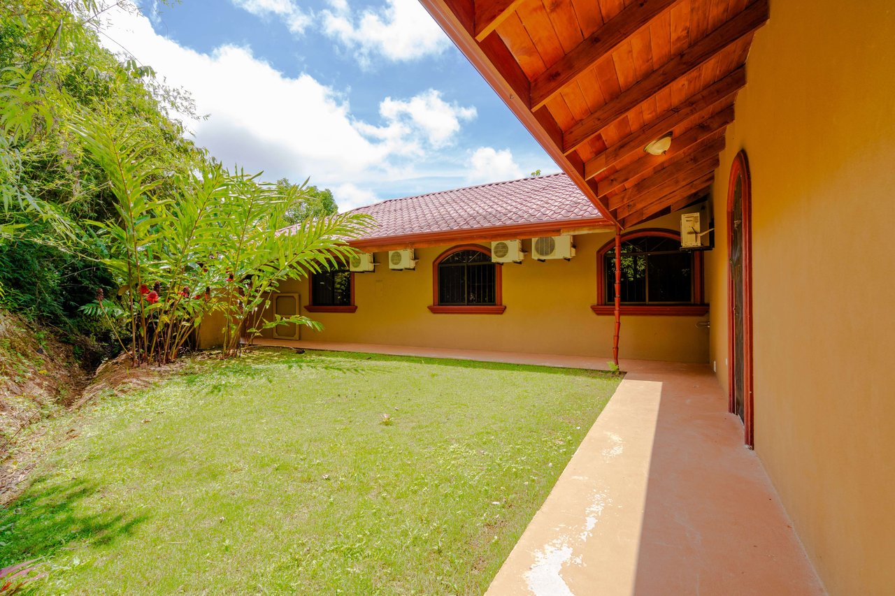 Cascada Azul Ocean View Home 