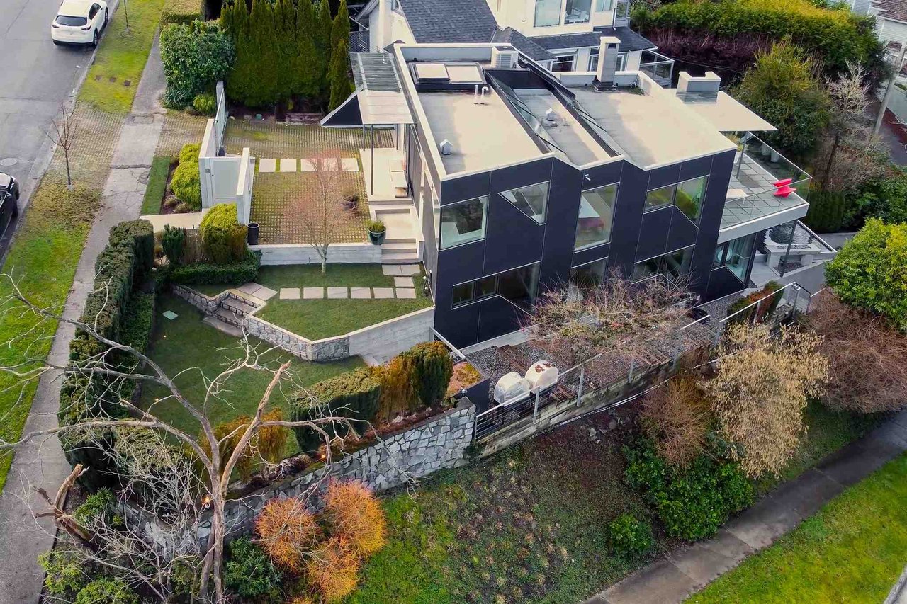 2717 W 29th Ave