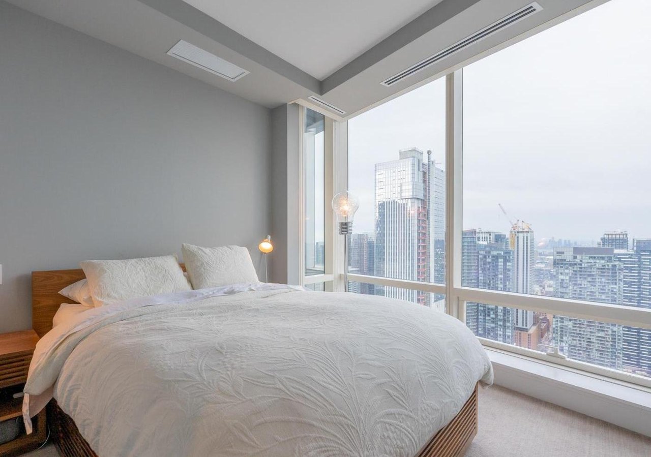 Suite 4904 -180 University Avenue