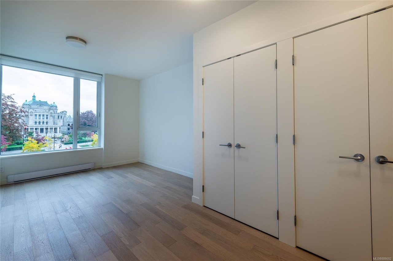 403-550 Michigan St