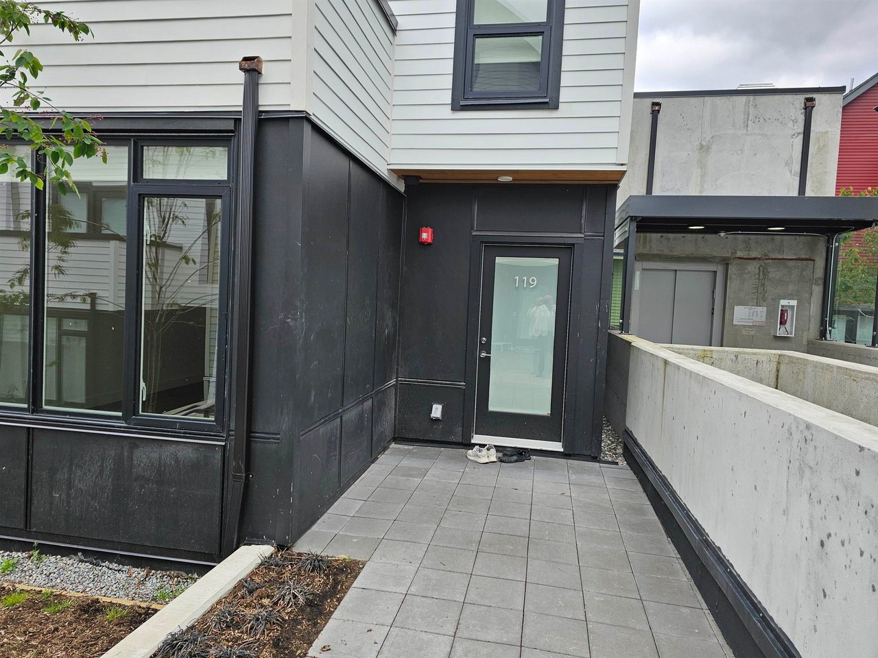 119-1306 Laval Square
