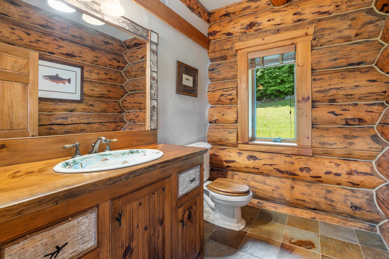 Exclusive Mountain Log Home