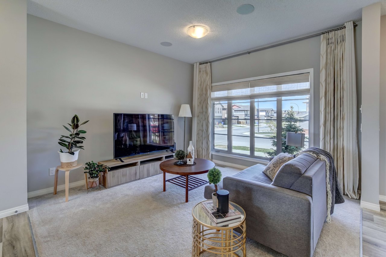 887 Carrington Boulevard NW