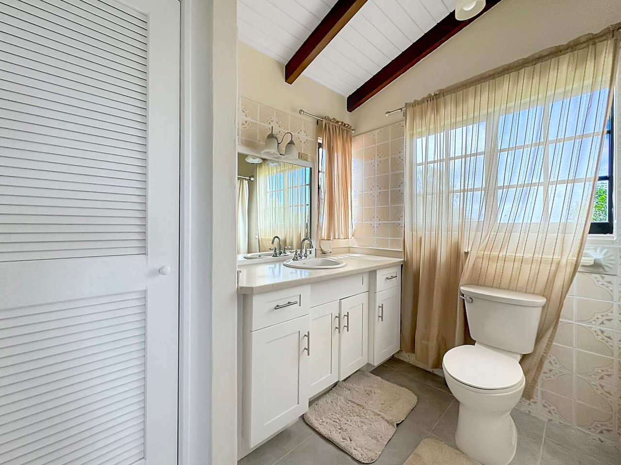 963 Fahie Hill 2 Bedroom Penthouse