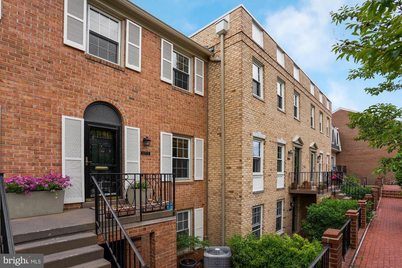 3275 Sutton Pl NW, #B