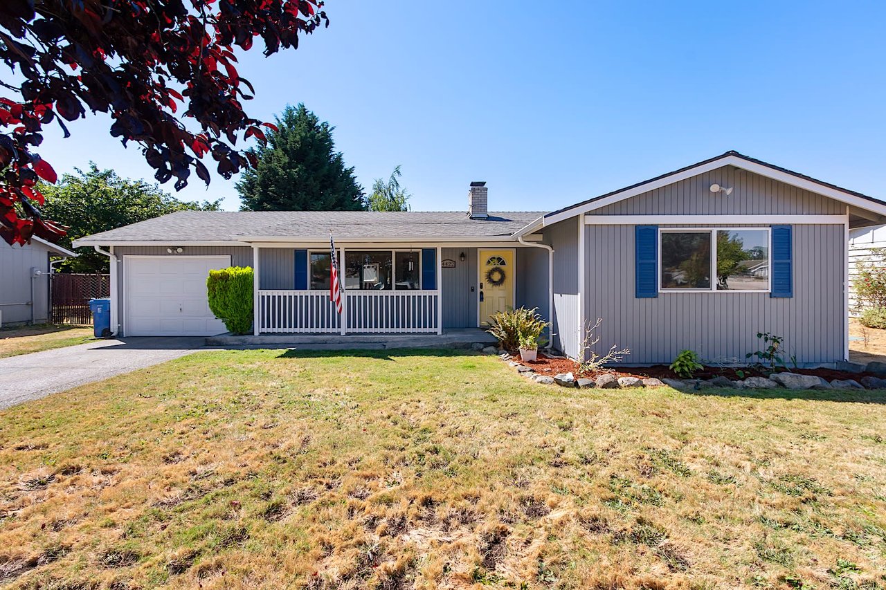 Meticulously Updated turnkey Rambler with A/C
